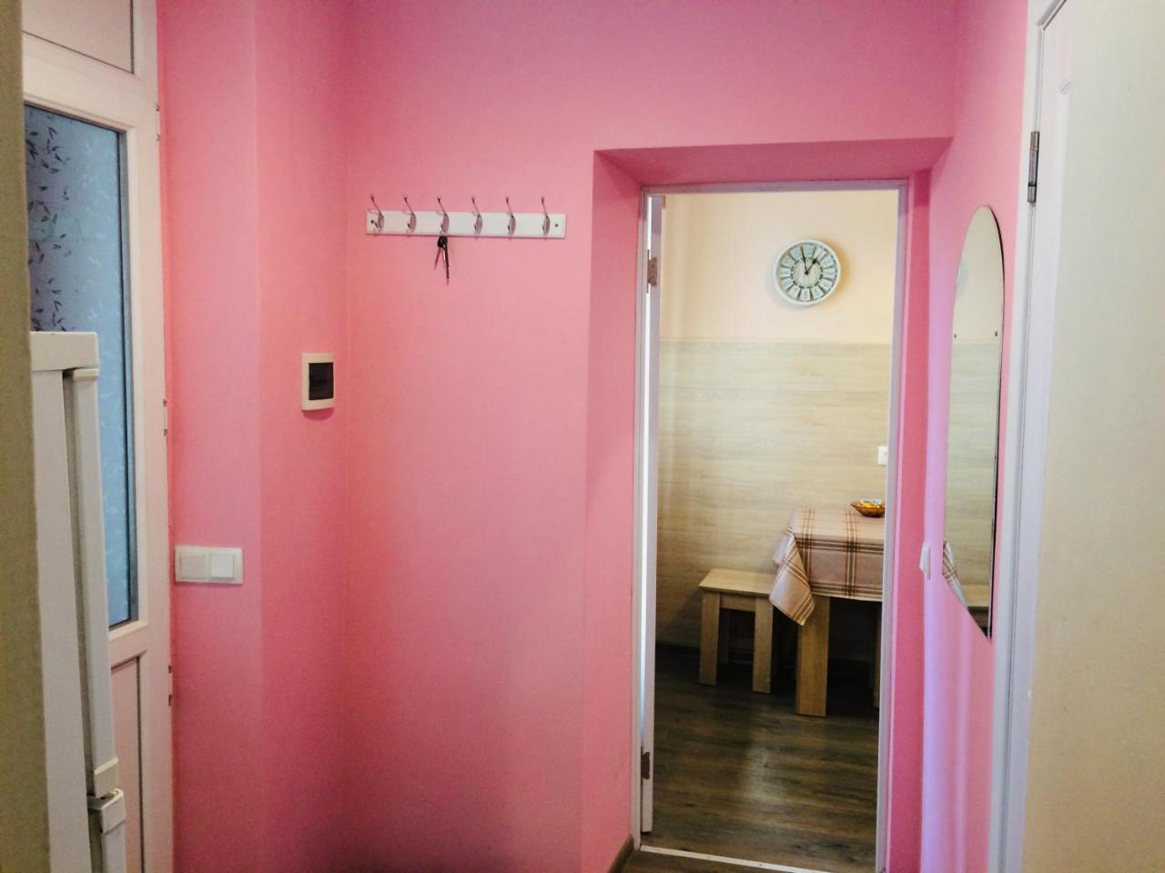 Світло Цілодобово Apartments In The City Center Лвив Екстериор снимка